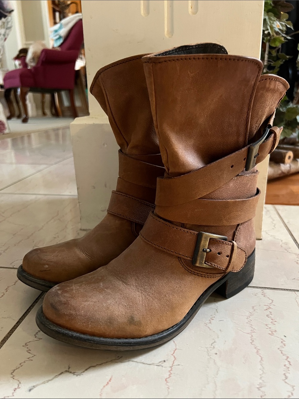 Steve Madden Distressed Brown Leather Buckle Boots, Size 6